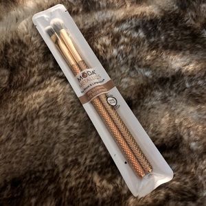 Eye makeup brushes 2 PC set - new - sealed